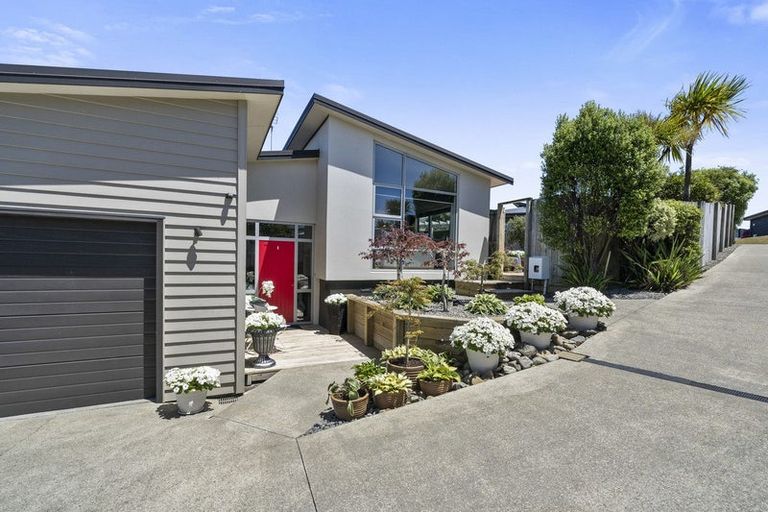 Photo of property in 44 Mo Street, Camborne, Porirua, 5026