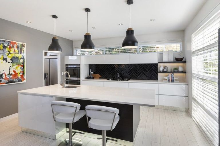 Photo of property in 55 Merivale Lane, Merivale, Christchurch, 8014