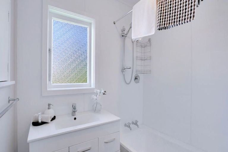 Photo of property in 48 Cameron Road, Hamilton East, Hamilton, 3216