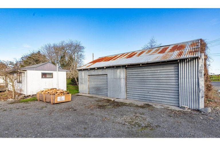 Photo of property in 2208 Old West Coast Road, Kirwee, Christchurch, 7671