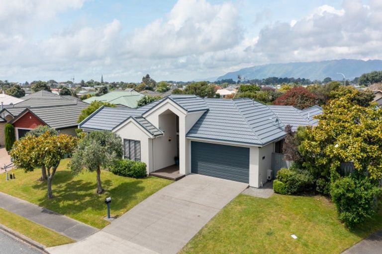 Photo of property in 7 San Vito Place, Paraparaumu Beach, Paraparaumu, 5032