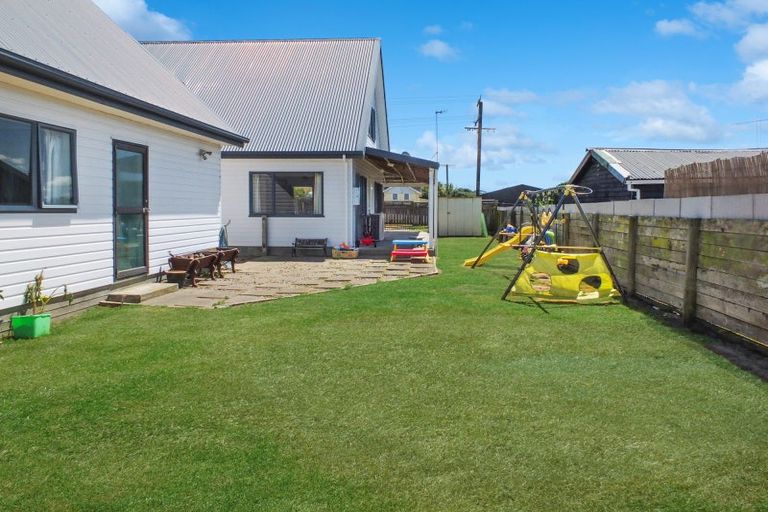 Photo of property in 4 Brown Street, Foxton, 4814