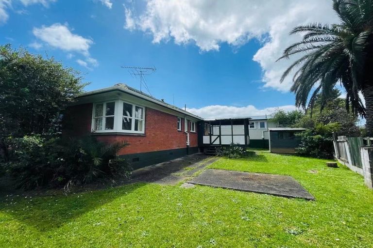 Photo of property in 75 La Trobe Street, Pakuranga Heights, Auckland, 2010