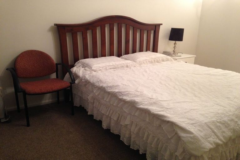 Photo of property in 1/271 Memorial Avenue, Burnside, Christchurch, 8053