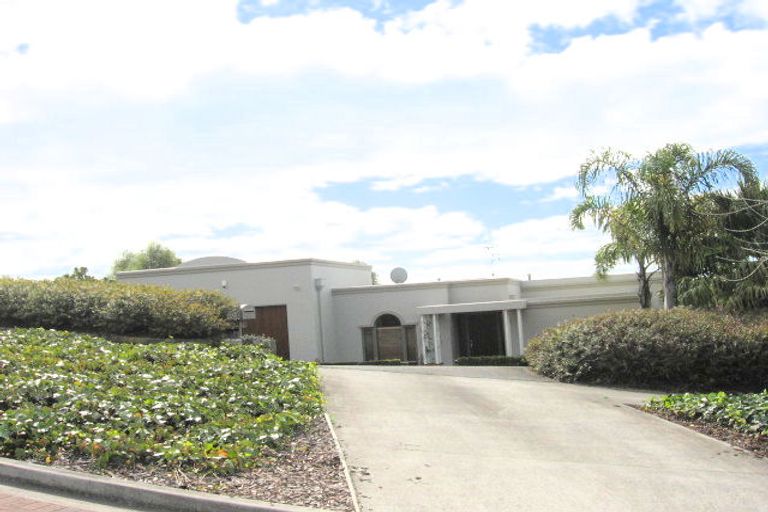 Photo of property in 2 Portchester Close, Bethlehem, Tauranga, 3110