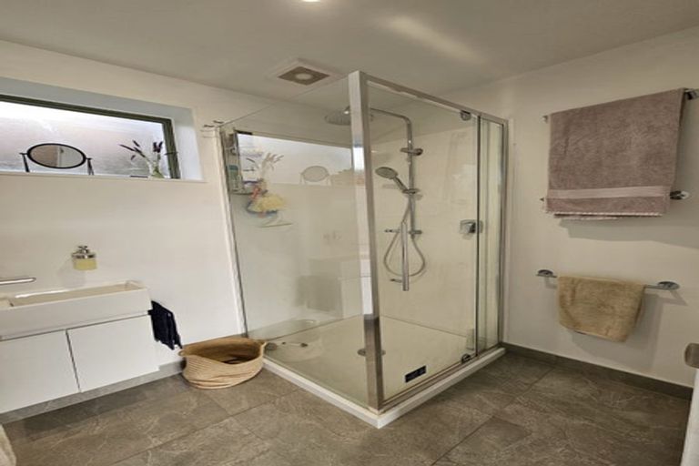 Photo of property in 24 Carillon Place, Massey, Auckland, 0614