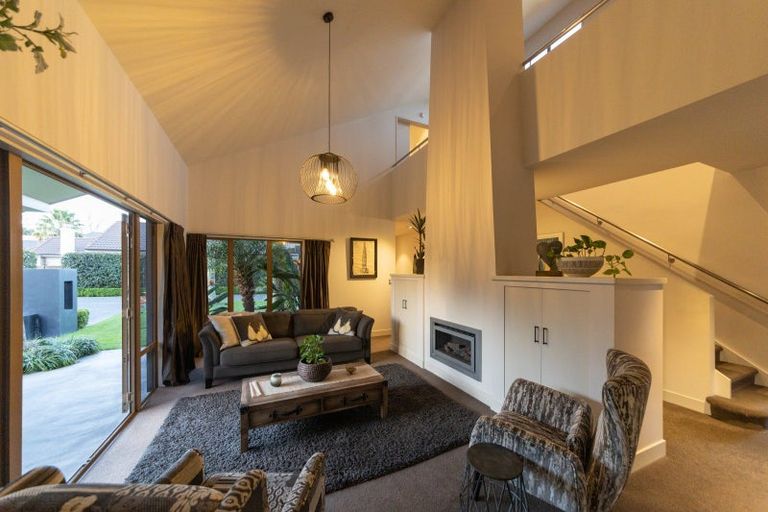 Photo of property in 15 Pastoral Lane, Hokowhitu, Palmerston North, 4410