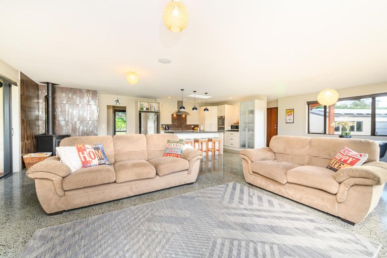 Photo of property in 49 Parrs Road, Bunnythorpe, Palmerston North, 4470