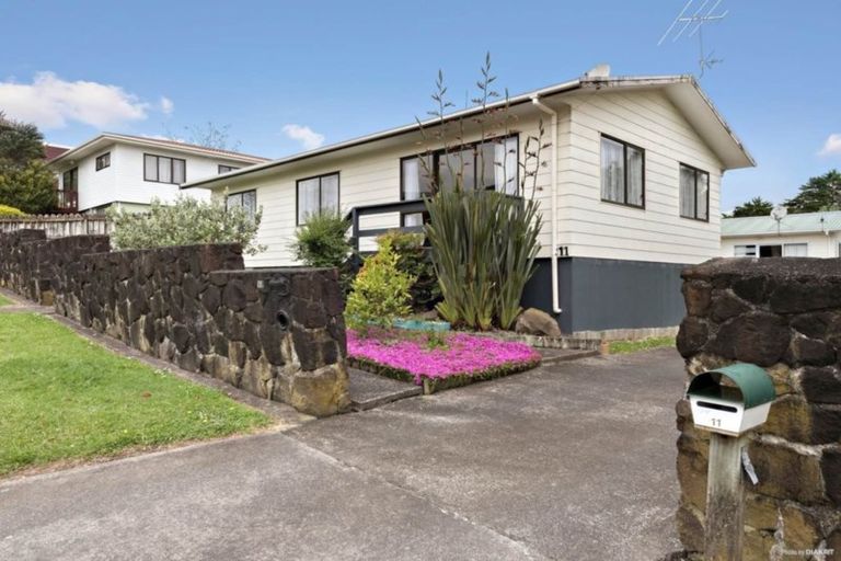 Photo of property in 11 Mona Vale, West Harbour, Auckland, 0618