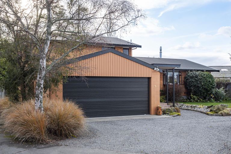 Photo of property in 9 Campbell Street, Geraldine, 7930