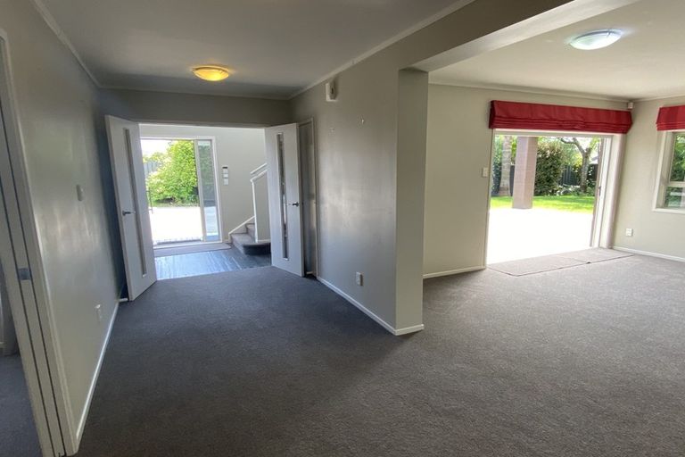 Photo of property in 6 Barnhill Crescent, Pahurehure, Papakura, 2113