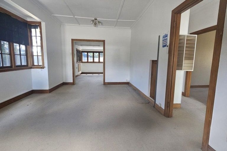 Photo of property in 810 Heretaunga Street East, Parkvale, Hastings, 4122