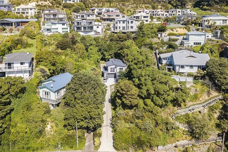 Photo of property in 18 Paremata Crescent, Paremata, Porirua, 5024