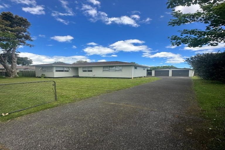 Photo of property in 14 Pukeroa Place, Papakura, 2110
