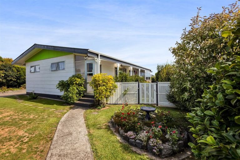 Photo of property in 43 Sunnyvale Street, Bell Block, New Plymouth, 4312