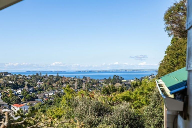 Photo of property in 811 East Coast Road, Northcross, Auckland, 0630