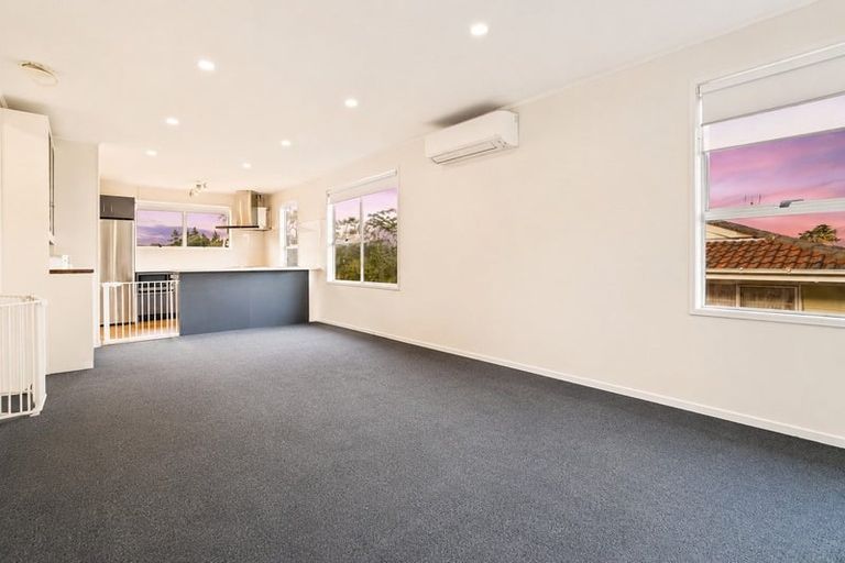 Photo of property in 4 Gallony Avenue, Massey, Auckland, 0614