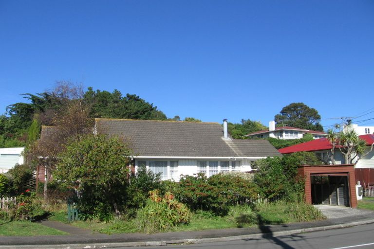 Photo of property in 30 Beazley Avenue, Paparangi, Wellington, 6037