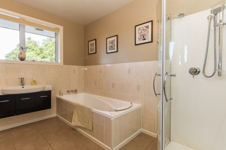 Photo of property in 270 Downs Road, Hororata, Darfield, 7572