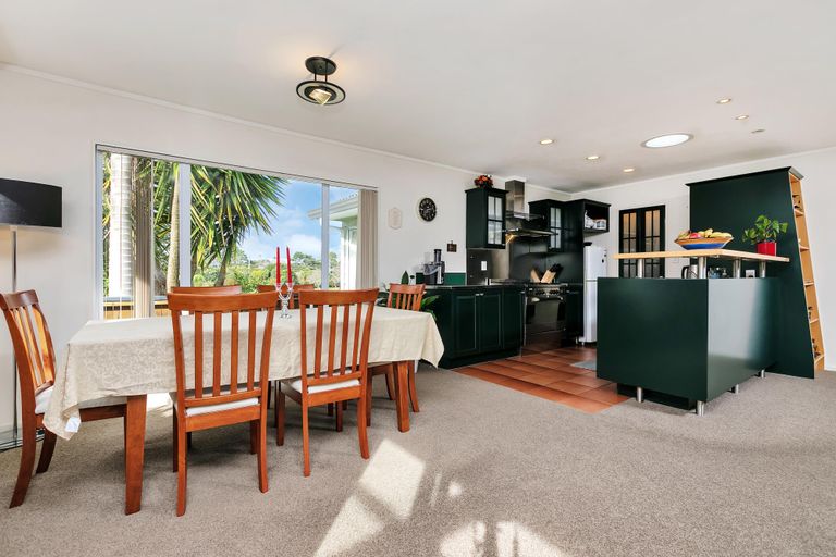 Photo of property in 49 Harmel Road, Glendene, Auckland, 0602