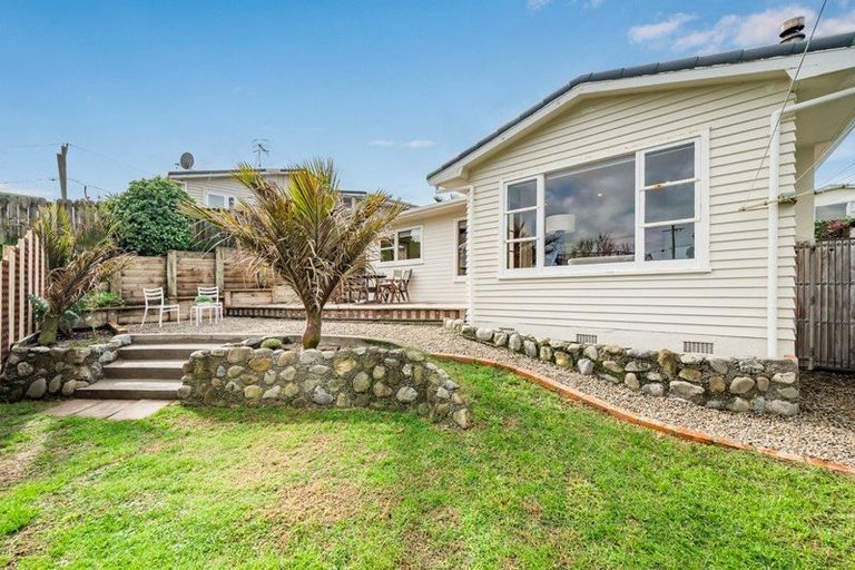 Photo of property in 1a Whareroa Road, Raumati South, Paraparaumu, 5032