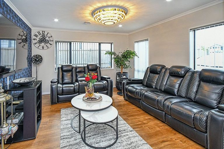 Photo of property in 7 Te Aramanu Crescent, Papakura, 2110