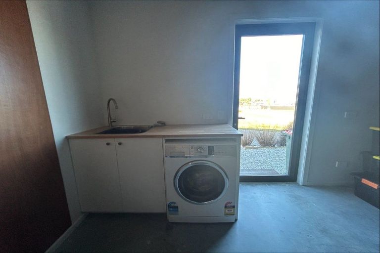 Photo of property in 21 Tomtit Crescent, Lake Hawea, 9382