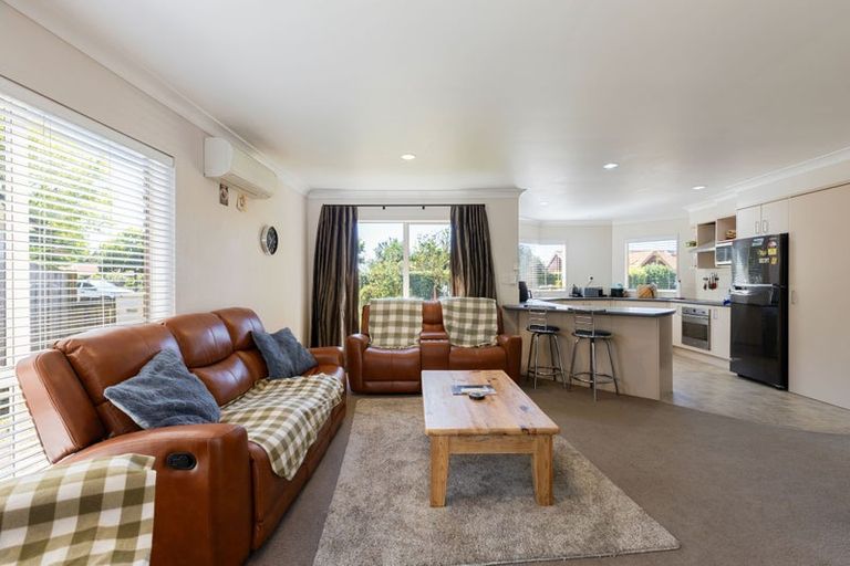 Photo of property in 18 Halcione Close, Flagstaff, Hamilton, 3210