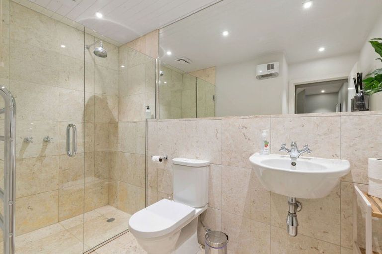 Photo of property in The Woods, 5/12 Dublin Street, Queenstown, 9300