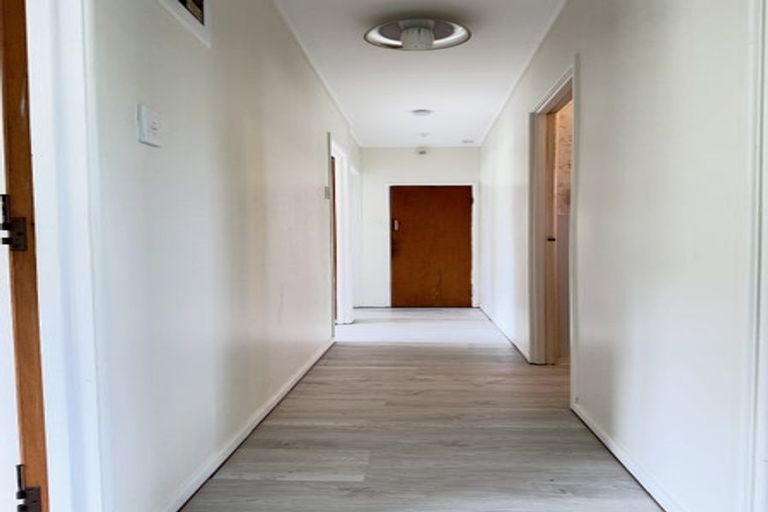 Photo of property in 7 Hilling Street, Titirangi, Auckland, 0604