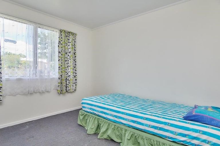 Photo of property in 14 Palmers Road, Clendon Park, Auckland, 2103