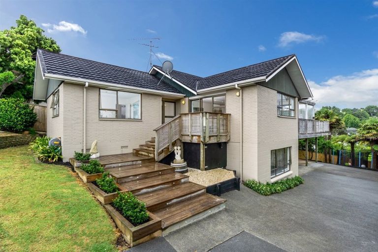 Photo of property in 124 Weatherly Road, Torbay, Auckland, 0630