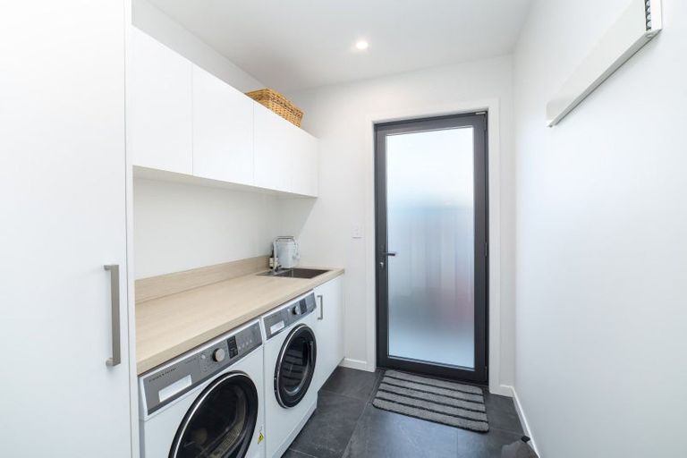 Photo of property in 1 Matai Grove, Greytown, 5712