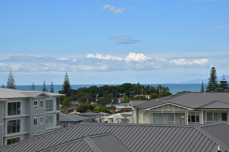 Photo of property in 61 Landmark Terrace, Orewa, 0931