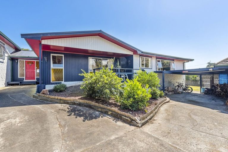 Photo of property in 225 Matai Road, Raumati Beach, Paraparaumu, 5032