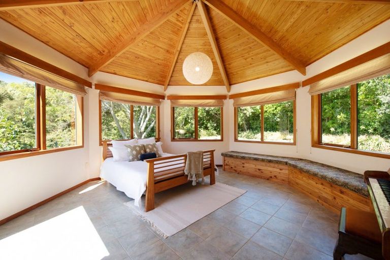 Photo of property in 15 Catley Road, Te Horo, Otaki, 5582