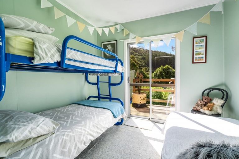 Photo of property in 6 Albert Road, Osborne, Port Chalmers, 9081