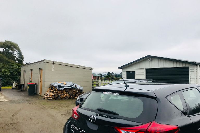 Photo of property in 10 Milners Road, North Taieri, Mosgiel, 9092