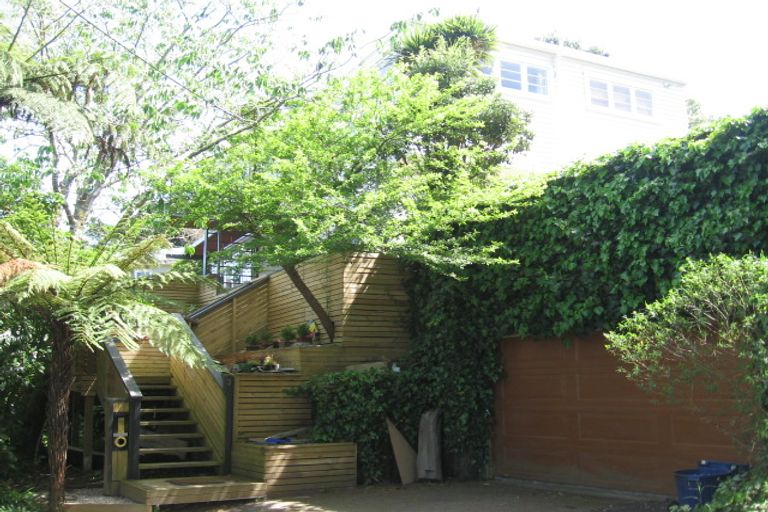 Photo of property in 3 Kohima Drive, Khandallah, Wellington, 6035