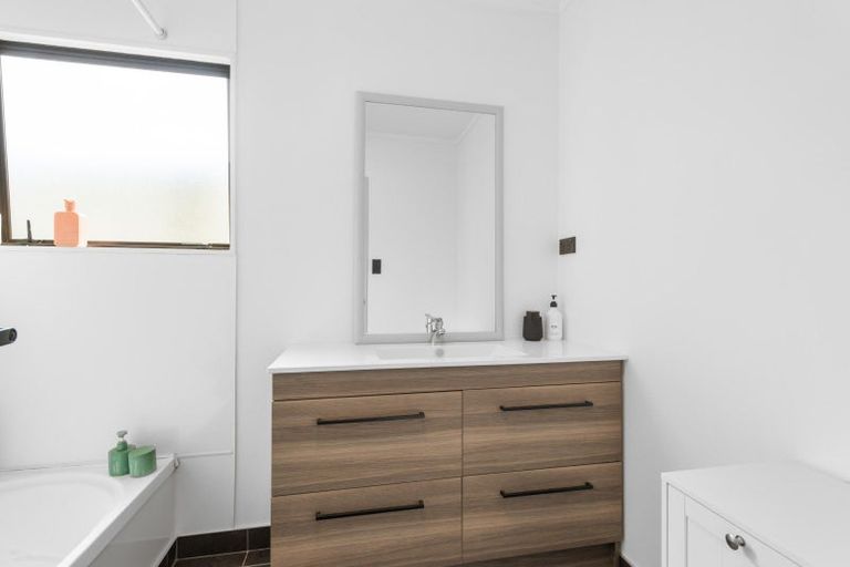 Photo of property in 37 Awaiti Place, Hairini, Tauranga, 3112