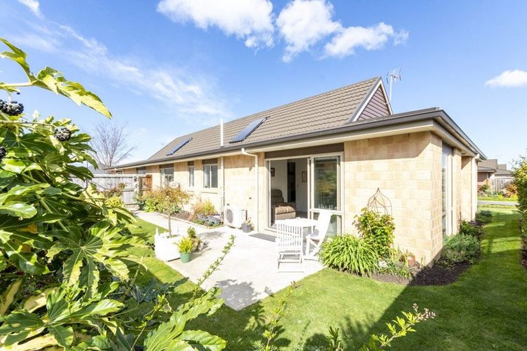 Photo of property in 3 Reeves Road, Rangiora, 7400