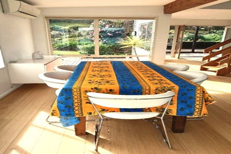 Photo of property in 10 Selwyn Parade, Lyttelton, 8082