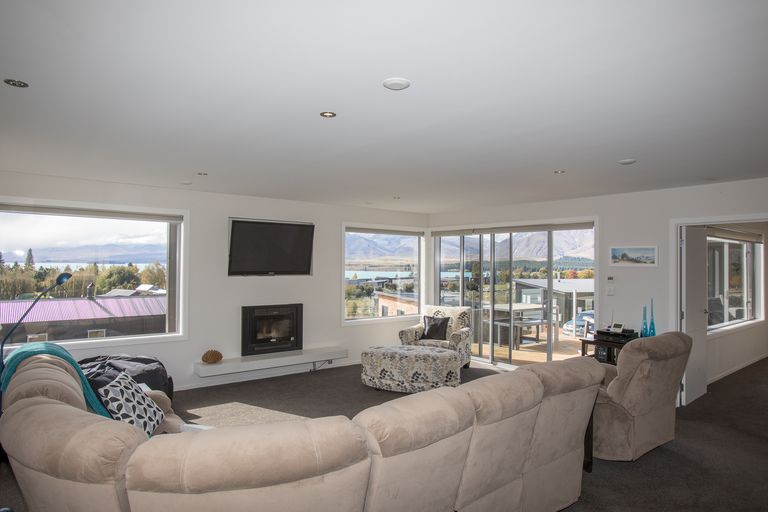 Photo of property in 8 Sibbald Lane, Lake Tekapo, 7999