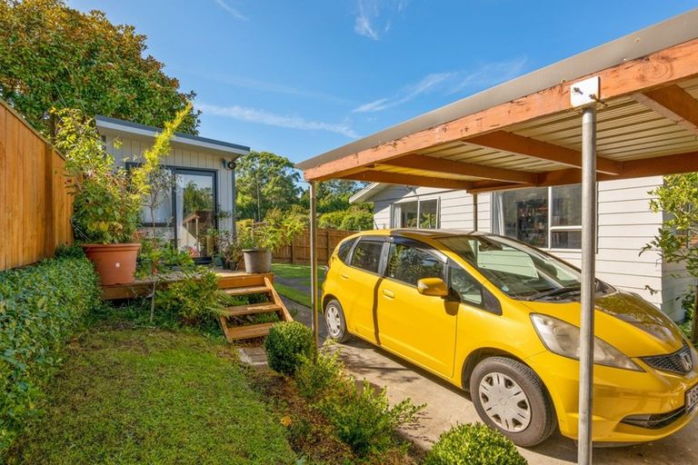 Photo of property in 4 Bromley Place, Westown, New Plymouth, 4310