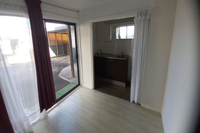 Photo of property in 82a Mokoia Road, Birkenhead, Auckland, 0626