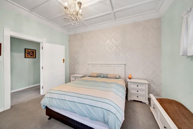 Photo of property in 53 Disraeli Street, Hawera, 4610