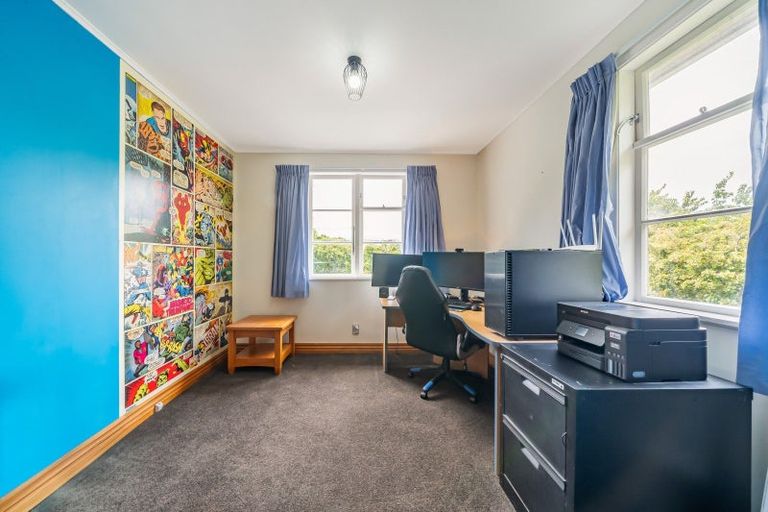 Photo of property in 19 Kitchener Terrace, Johnsonville, Wellington, 6037