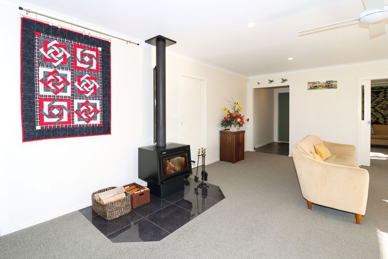 Photo of property in 24 Mill Grove, Clareville, Carterton, 5713