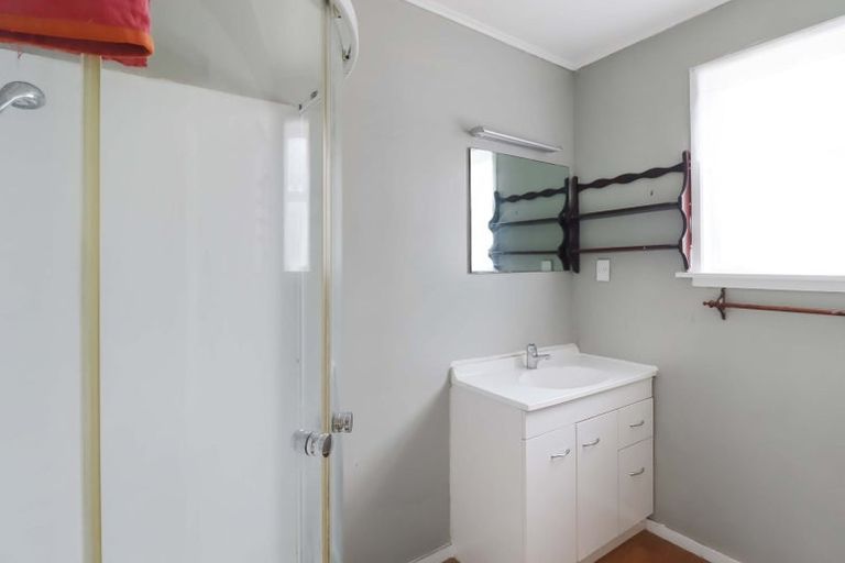 Photo of property in 218 Naenae Road, Naenae, Lower Hutt, 5011