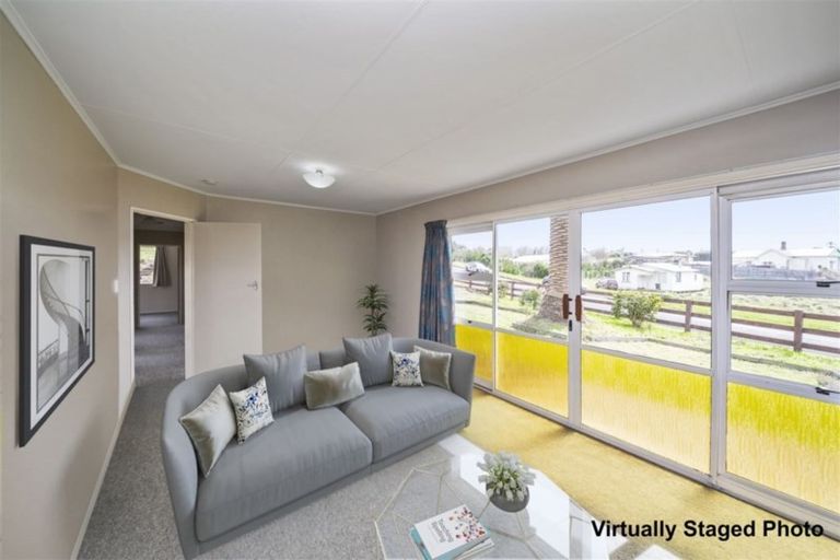 Photo of property in 13 Norfolk Street, Patea, 4520